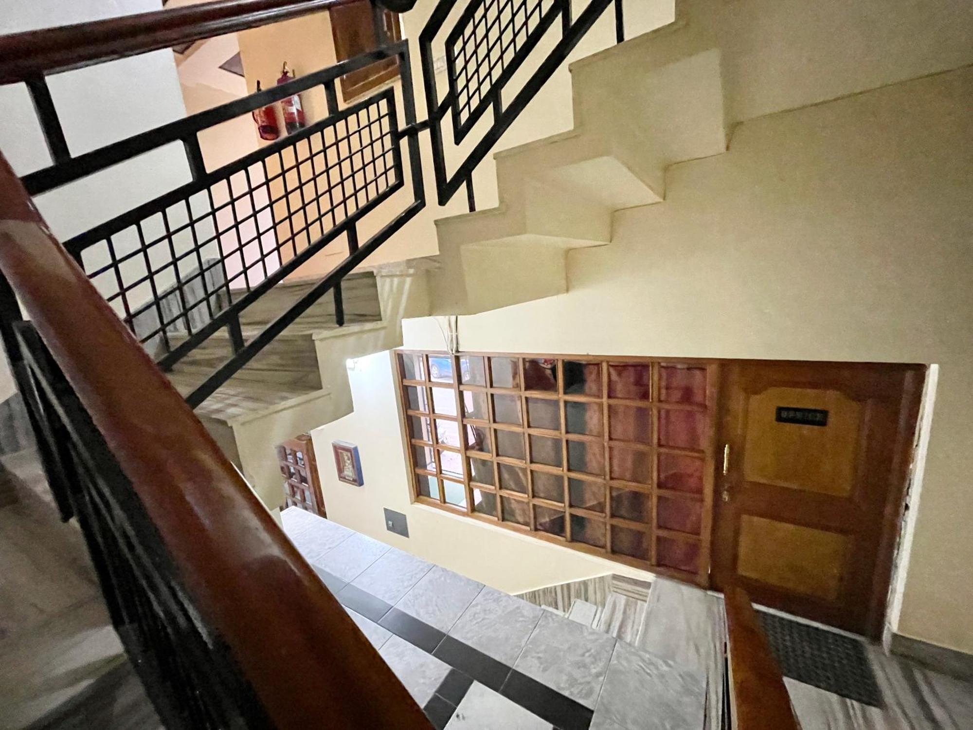 Hotel Shivam ! Varanasi होटल शिवम హోటల్ శివం ஹோட்டல் சிவம் Foreigner'S Choice ! Fully Air-Conditioned Hotel With Lift & Parking Availability, Near Kashi Vishwanath Temple, And Ganga Ghat, Best Hotel In Varanasi 2 エクステリア 写真